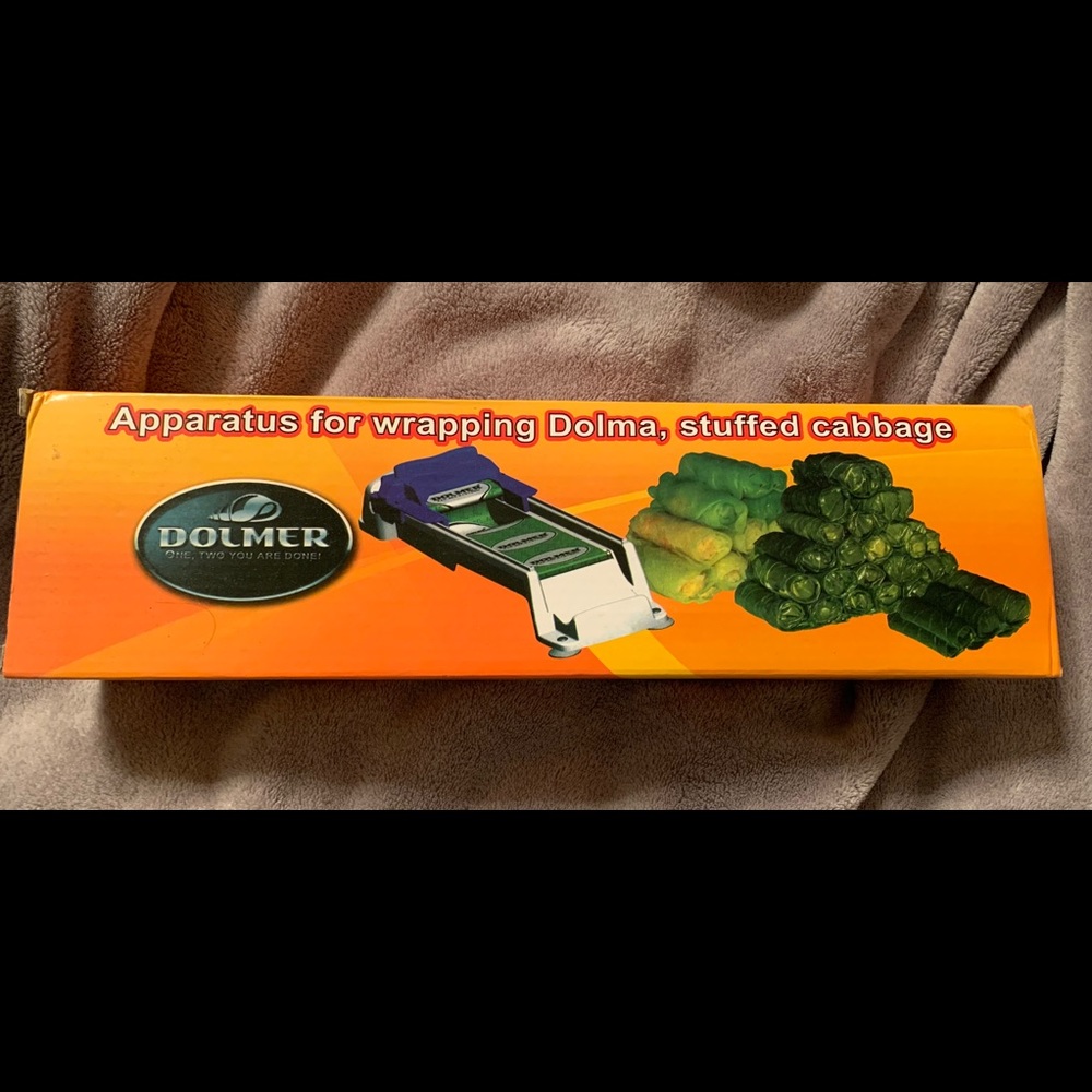 NIB Grape leave Roller